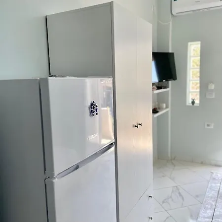 Guga Host House Holiday home Sarande