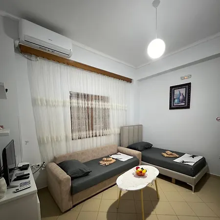 Tatil Evi Guga Host House Saranda