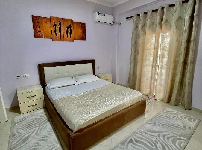 Holiday home Guga Host House